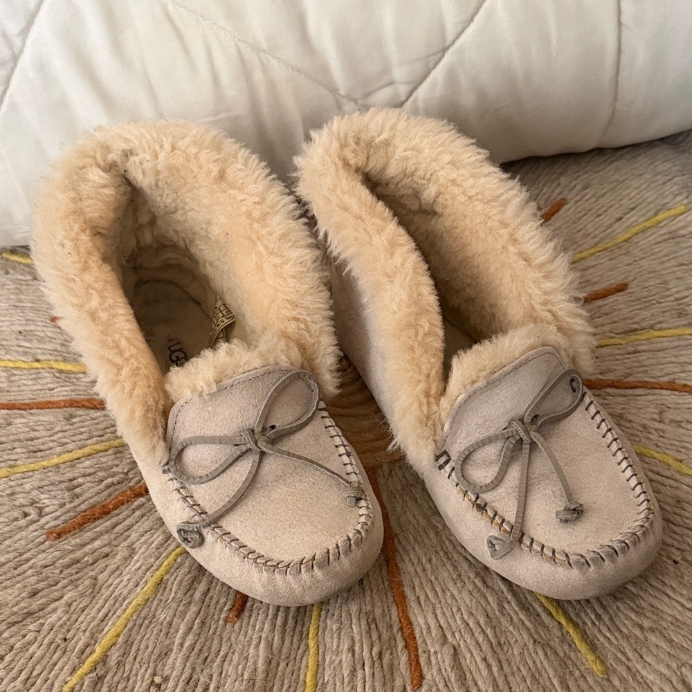UGG Women's Cream Sheepskin Lined Moccasin Slippers